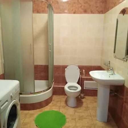 Красные Тона Apartment Odesa
